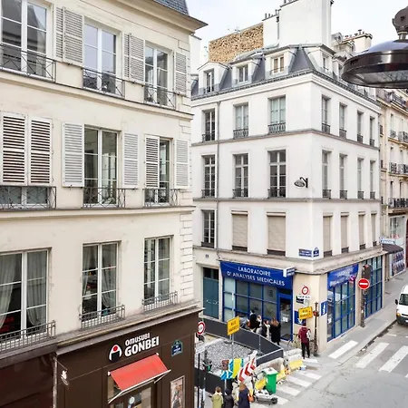 Bright Cosy 2-bed Apt In Paris, Sleeps 4 Appartamento Parigi